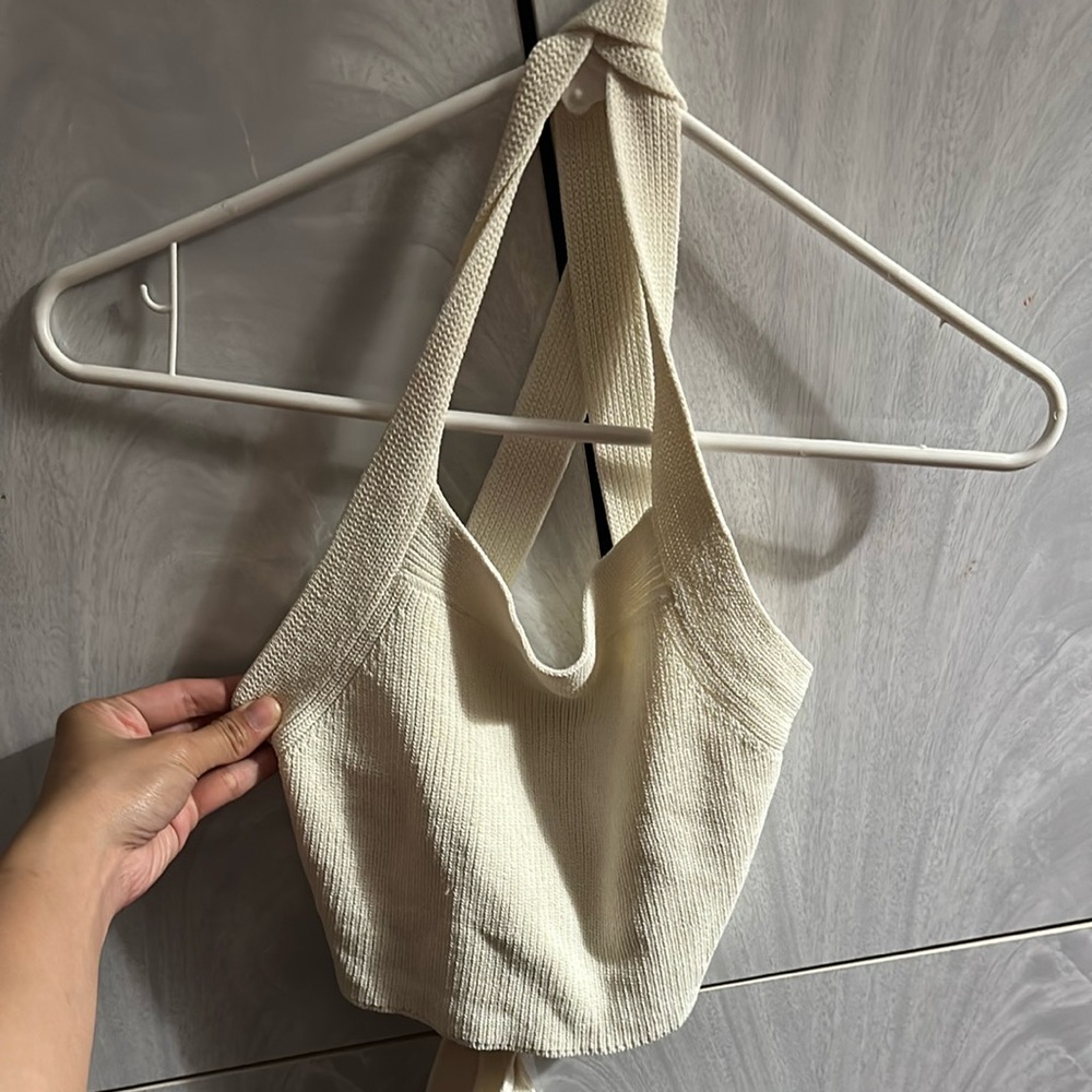 Aritzia Wilfred Cayenne top